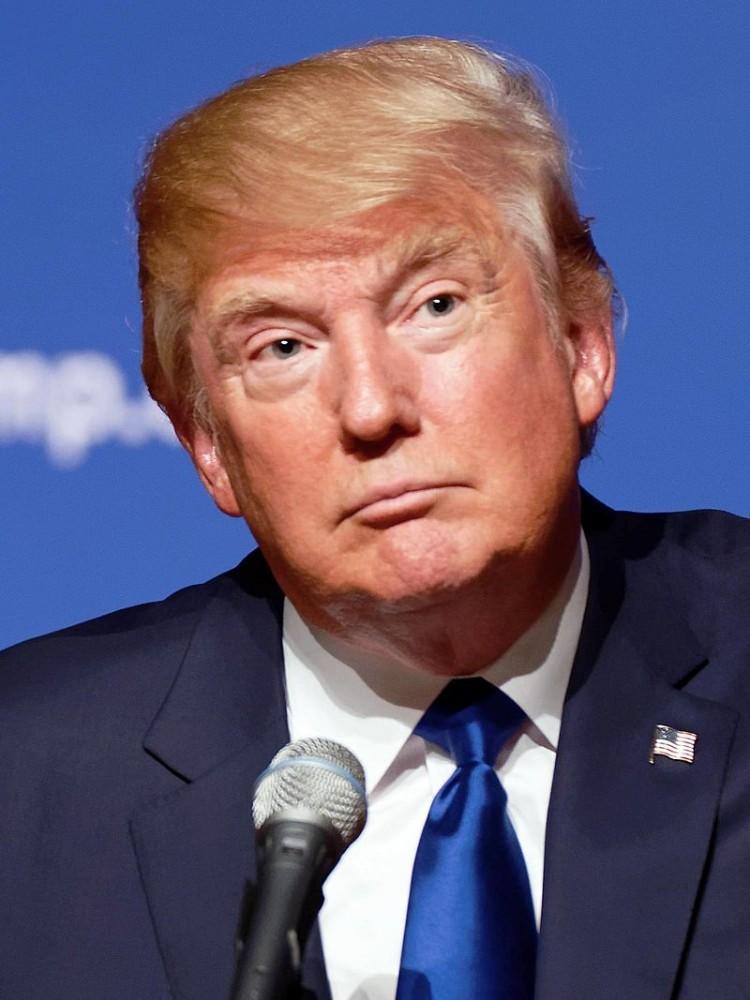 donald_trump_august_19_2015_cropped